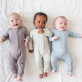 2023 Детский комбинезон из бамбукового волокна, одежда для мальчиков и девочек, комбинезон на молнии для новорожденных, однотонная детская одежда с длинными рукавами 0-24 м